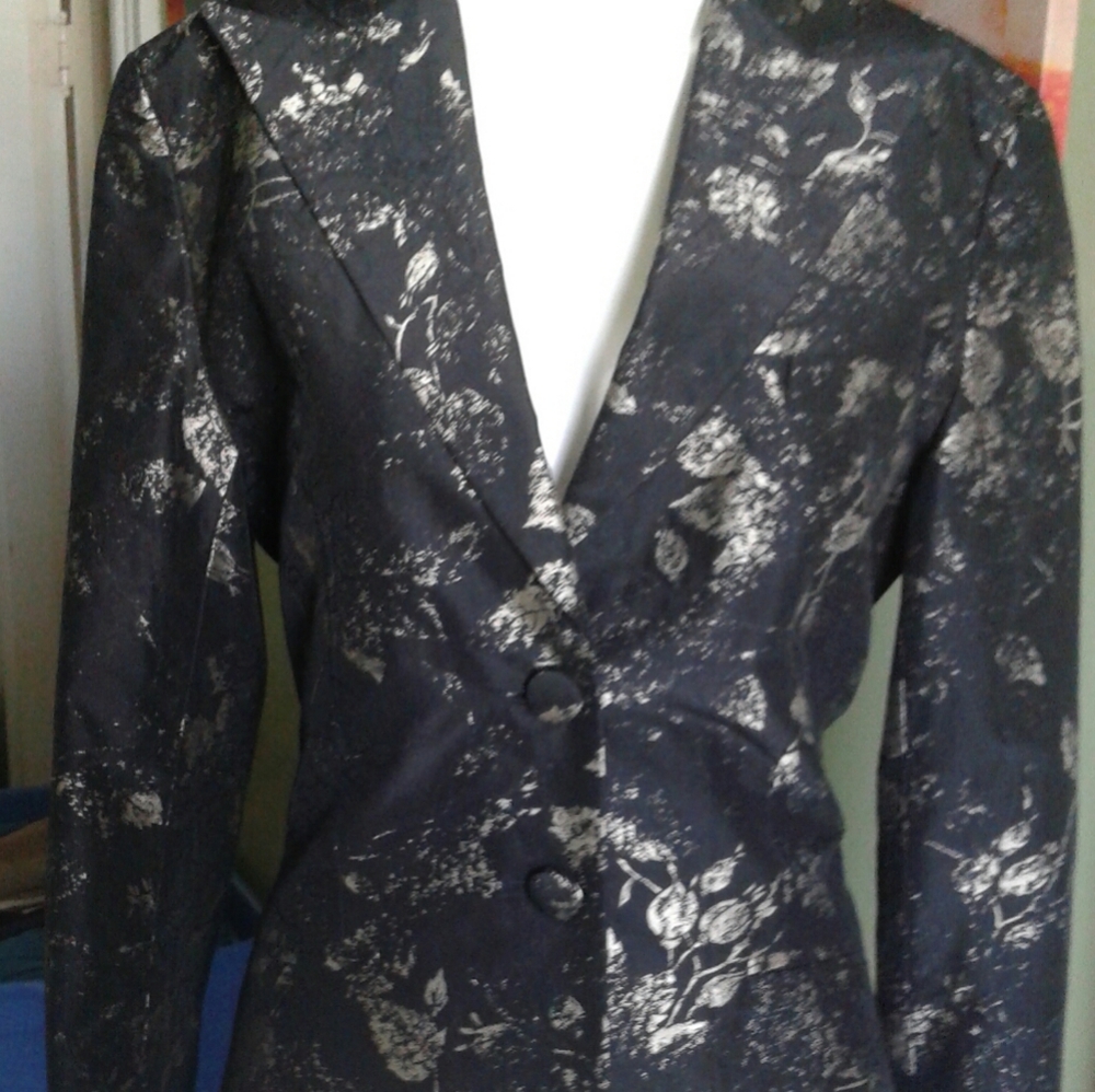 Mondi fitted jacket